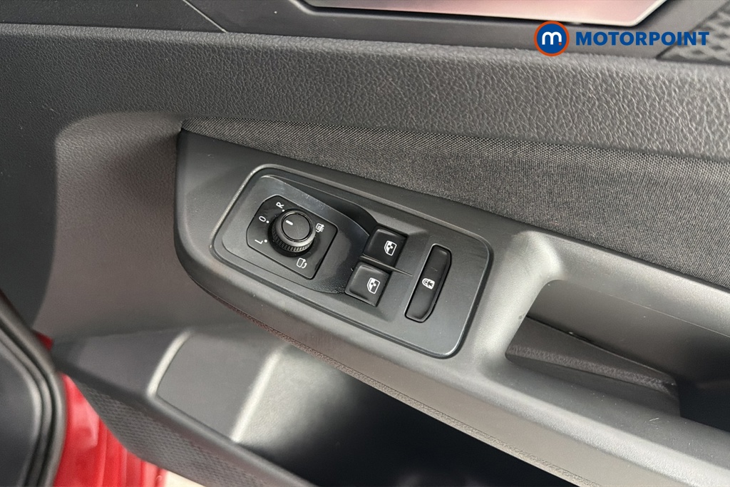 Volkswagen Caddy Maxi Life Automatic Petrol People Carrier - Stock Number (1673851) - 19th supplementary image