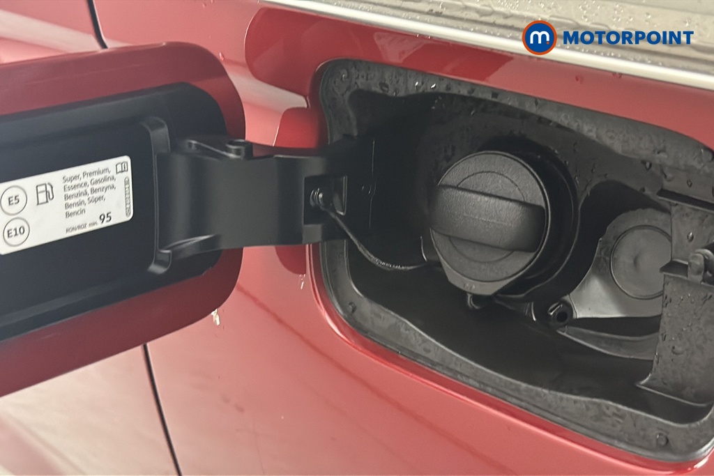 Volkswagen Caddy Maxi Life Automatic Petrol People Carrier - Stock Number (1673851) - 41st supplementary image