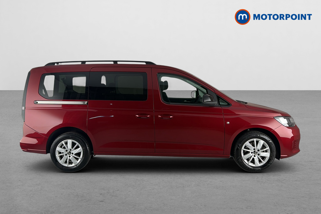 Volkswagen Caddy Maxi Life Automatic Petrol People Carrier - Stock Number (1673851) - Passenger side