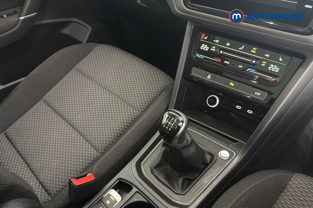 Volkswagen Touran Match Manual Petrol People Carrier - Stock Number (1675982) - 15th supplementary image
