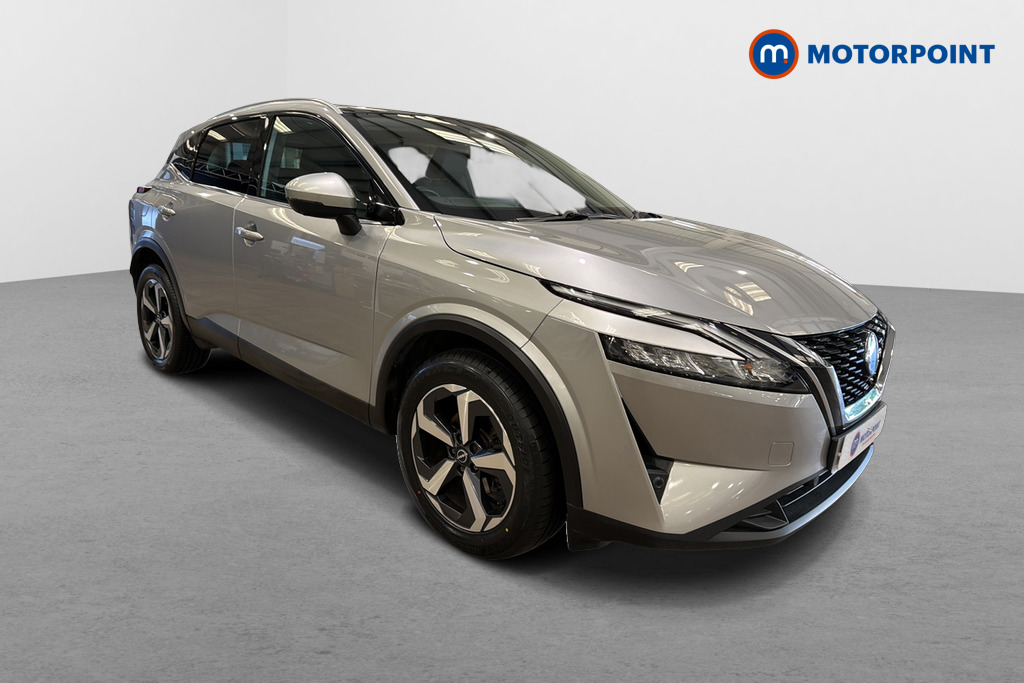 Nissan Qashqai N-Connecta Manual Petrol SUV - Stock Number (1676022) - Drivers side front corner
