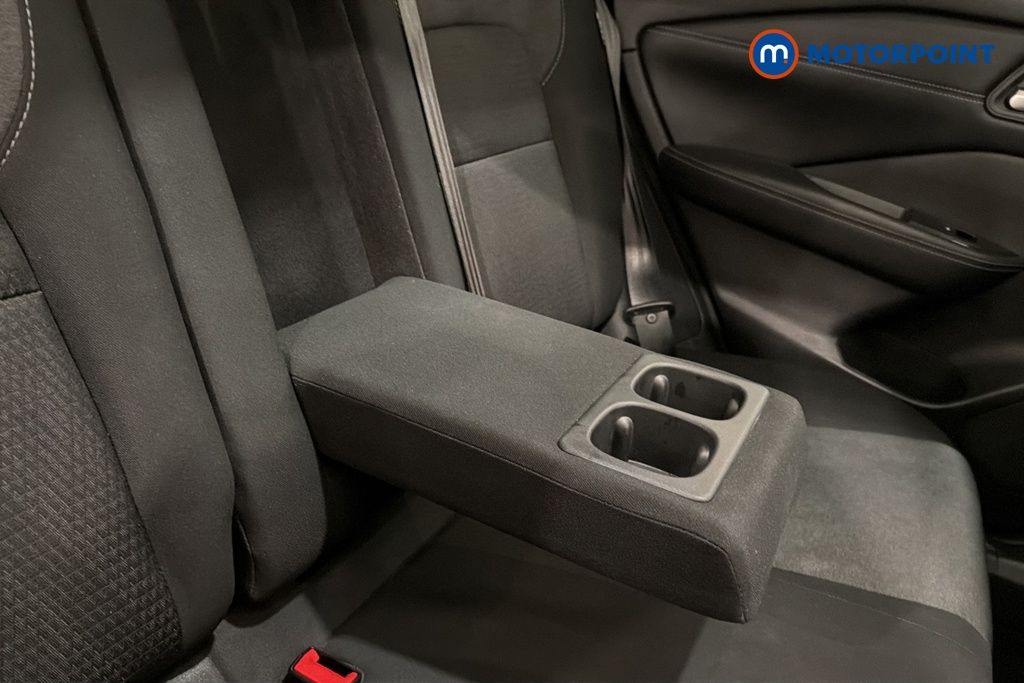 Nissan Qashqai N-Connecta Manual Petrol SUV - Stock Number (1676022) - 26th supplementary image