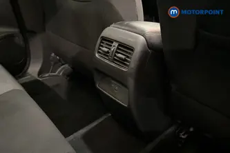 Nissan Qashqai N-Connecta Manual Petrol SUV - Stock Number (1676022) - 28th supplementary image