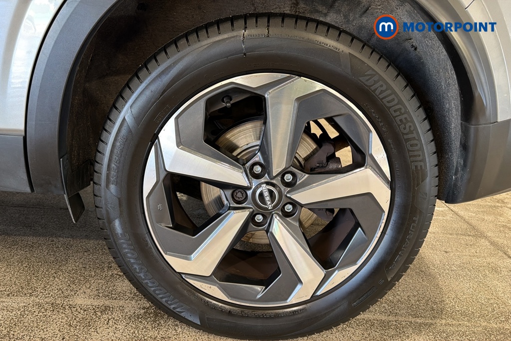 Nissan Qashqai N-Connecta Manual Petrol SUV - Stock Number (1676022) - 45th supplementary image