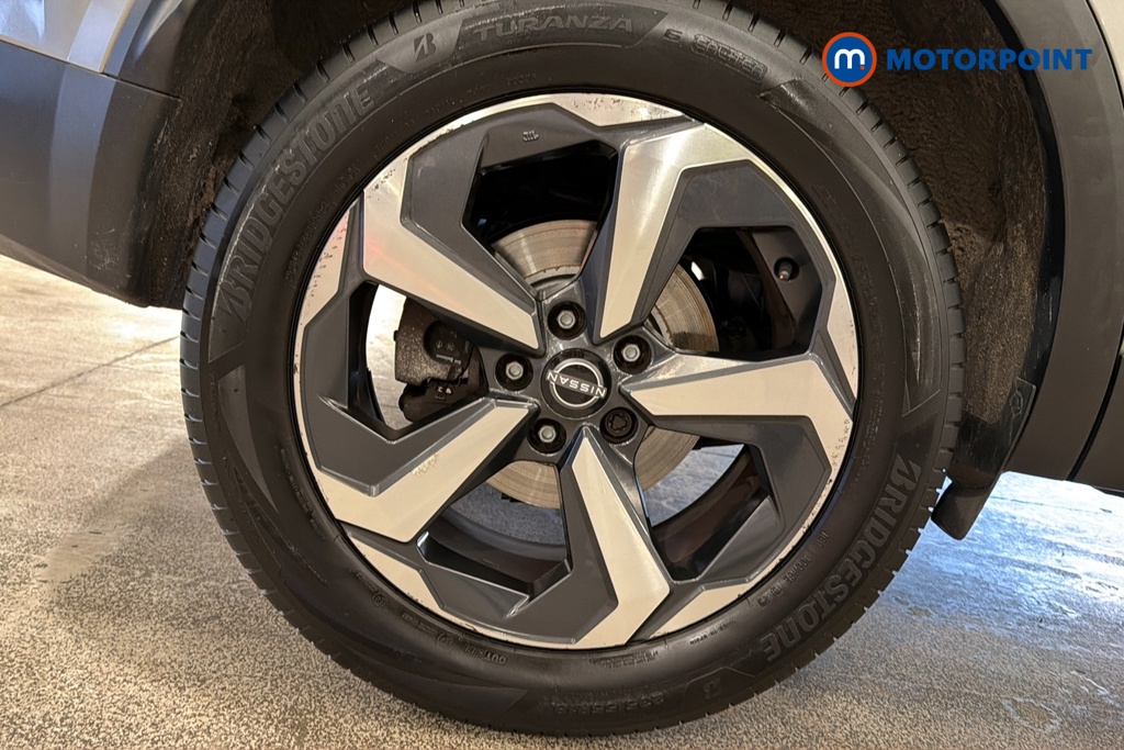 Nissan Qashqai N-Connecta Manual Petrol SUV - Stock Number (1676022) - 46th supplementary image