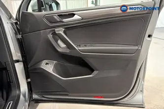 Volkswagen Tiguan Allspace R-Line Automatic Petrol SUV - Stock Number (1676339) - 18th supplementary image