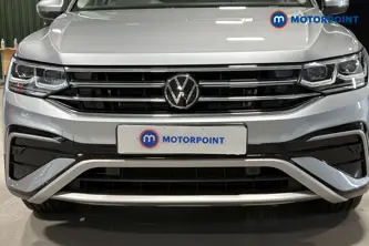 Volkswagen Tiguan Allspace R-Line Automatic Petrol SUV - Stock Number (1676339) - 43rd supplementary image