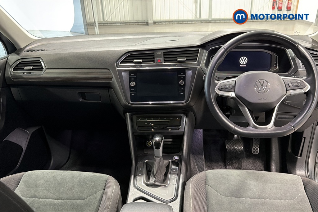 Volkswagen Tiguan Allspace R-Line Automatic Petrol SUV - Stock Number (1676339) - 1st supplementary image