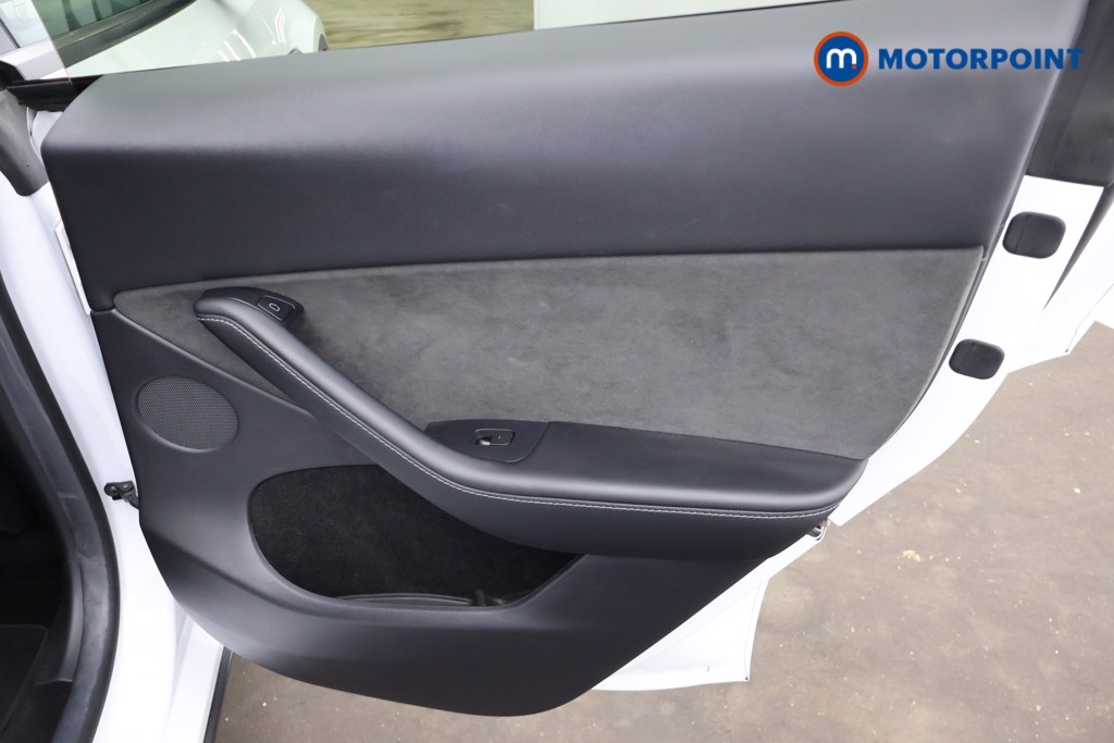 Tesla Model Y Long Range Automatic Electric SUV - Stock Number (1676520) - 21st supplementary image