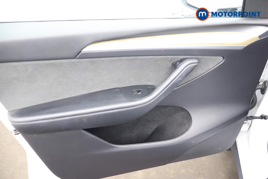 Tesla Model Y Long Range Automatic Electric SUV - Stock Number (1676520) - 24th supplementary image