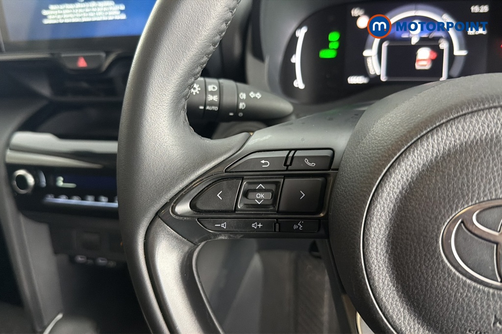 Toyota Yaris Cross Icon Automatic Petrol-Electric Hybrid Estate - Stock Number (1677588) - 4th supplementary image