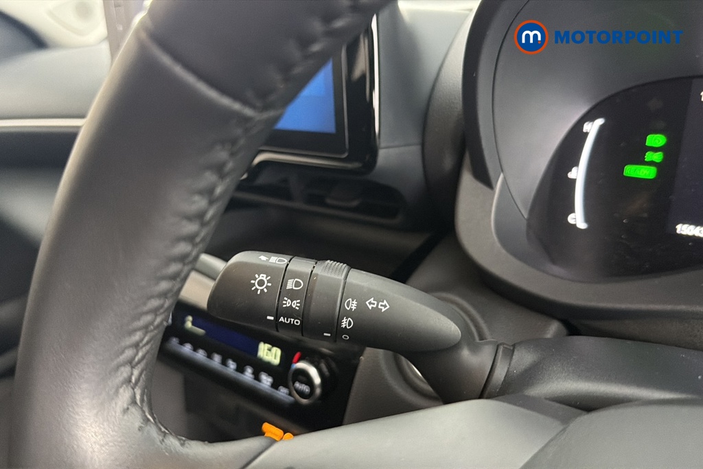 Toyota Yaris Cross Icon Automatic Petrol-Electric Hybrid Estate - Stock Number (1677588) - 5th supplementary image