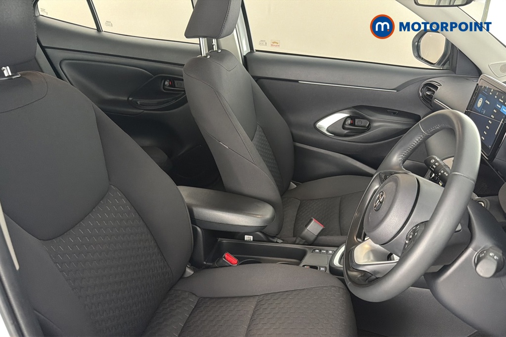 Toyota Yaris Cross Icon Automatic Petrol-Electric Hybrid Estate - Stock Number (1677588) - 22nd supplementary image