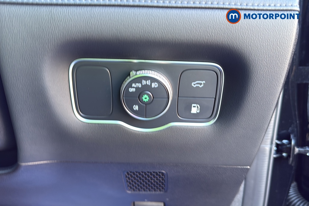 Chery Tiggo 8 Summit Automatic Petrol Plug-In Hybrid SUV - Stock Number (1678312) - 11th supplementary image