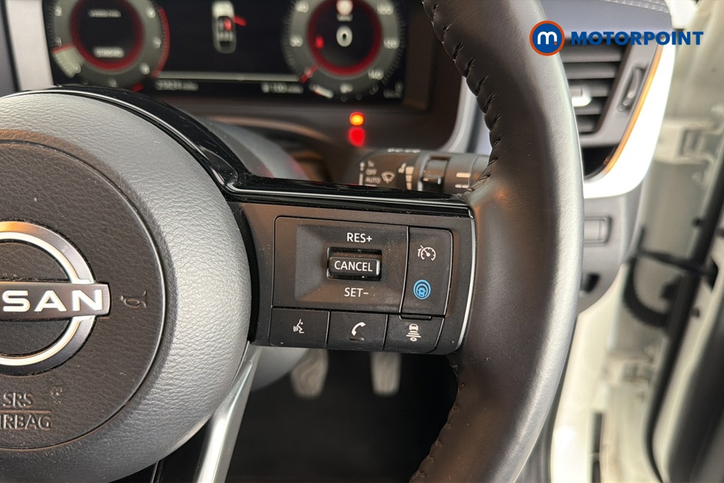 Nissan Qashqai Tekna Manual Petrol SUV - Stock Number (1678428) - 3rd supplementary image
