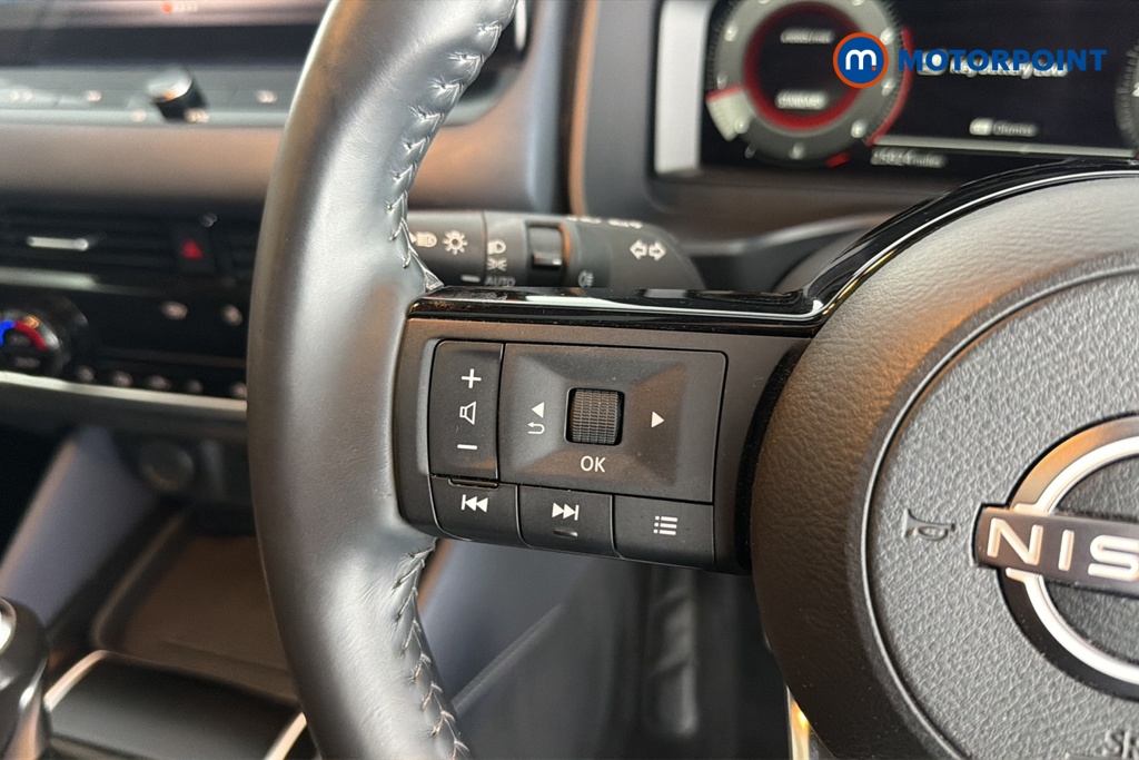 Nissan Qashqai Tekna Manual Petrol SUV - Stock Number (1678428) - 4th supplementary image