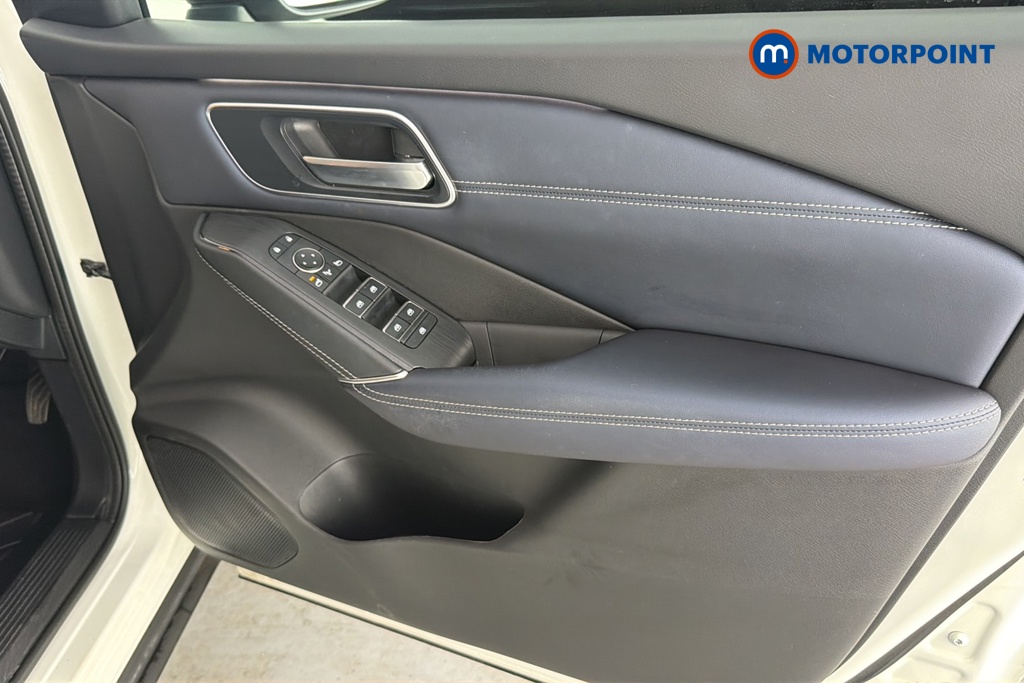 Nissan Qashqai Tekna Manual Petrol SUV - Stock Number (1678428) - 18th supplementary image