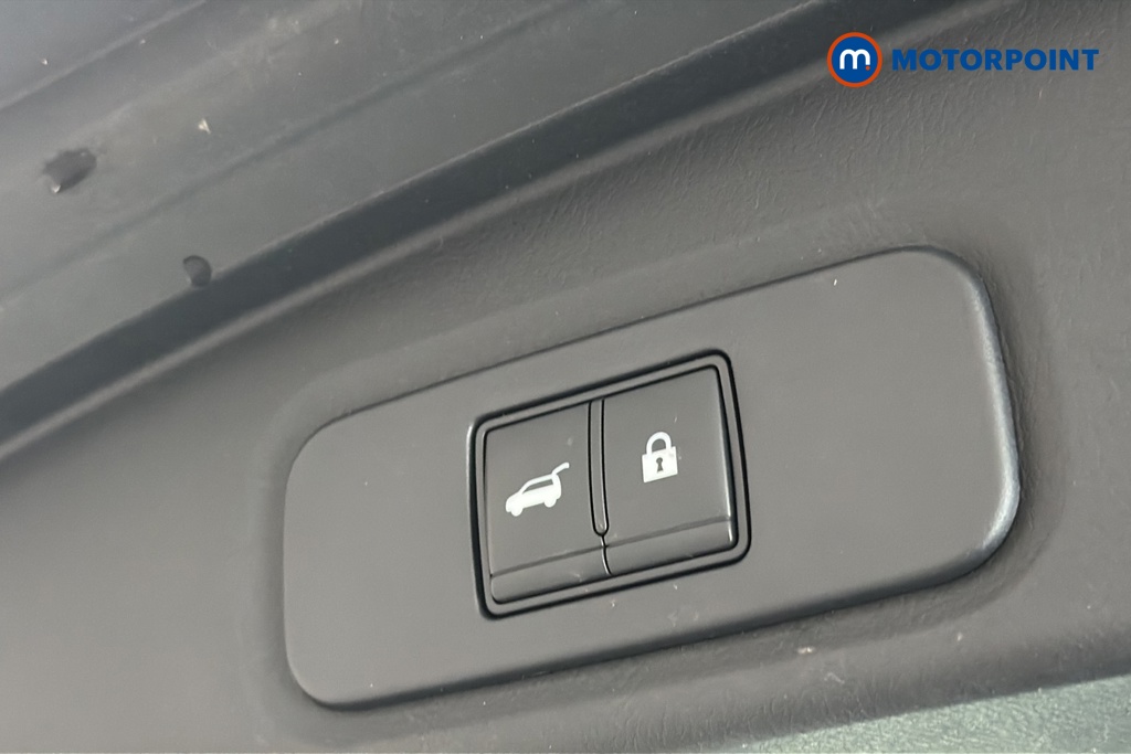 Nissan Qashqai Tekna Manual Petrol SUV - Stock Number (1678428) - 35th supplementary image
