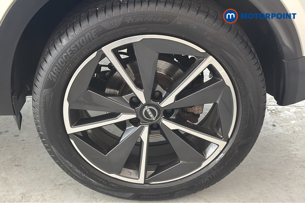 Nissan Qashqai Tekna Manual Petrol SUV - Stock Number (1678428) - 45th supplementary image