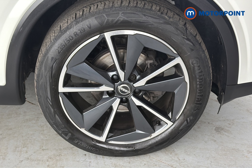 Nissan Qashqai Tekna Manual Petrol SUV - Stock Number (1678428) - 47th supplementary image