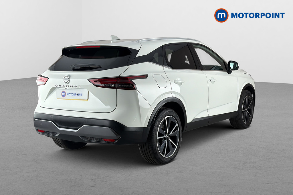 Nissan Qashqai Tekna Manual Petrol SUV - Stock Number (1678428) - Passenger side rear corner
