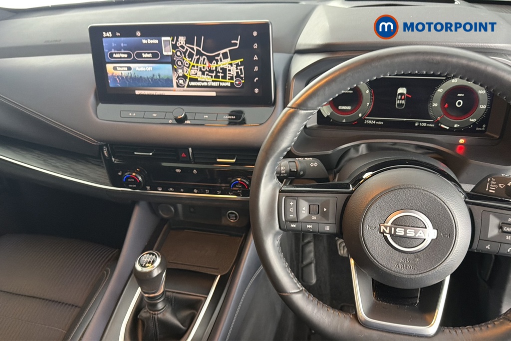 Nissan Qashqai Tekna Manual Petrol SUV - Stock Number (1678428) - 1st supplementary image
