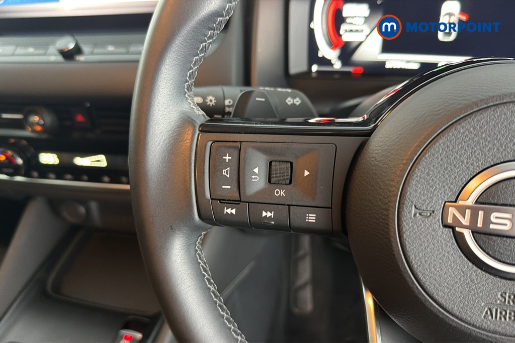 Nissan Qashqai N-Connecta Automatic Petrol SUV - Stock Number (1678430) - 4th supplementary image