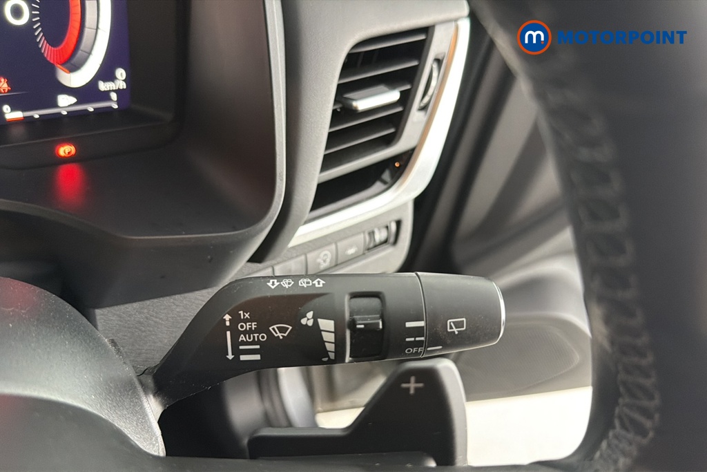 Nissan Qashqai N-Connecta Automatic Petrol SUV - Stock Number (1678430) - 6th supplementary image