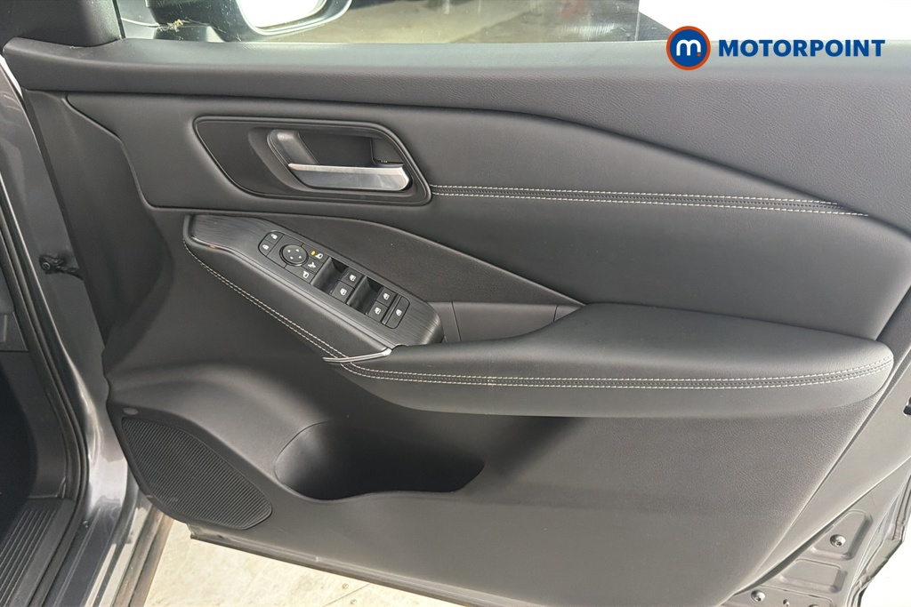 Nissan Qashqai N-Connecta Automatic Petrol SUV - Stock Number (1678430) - 18th supplementary image