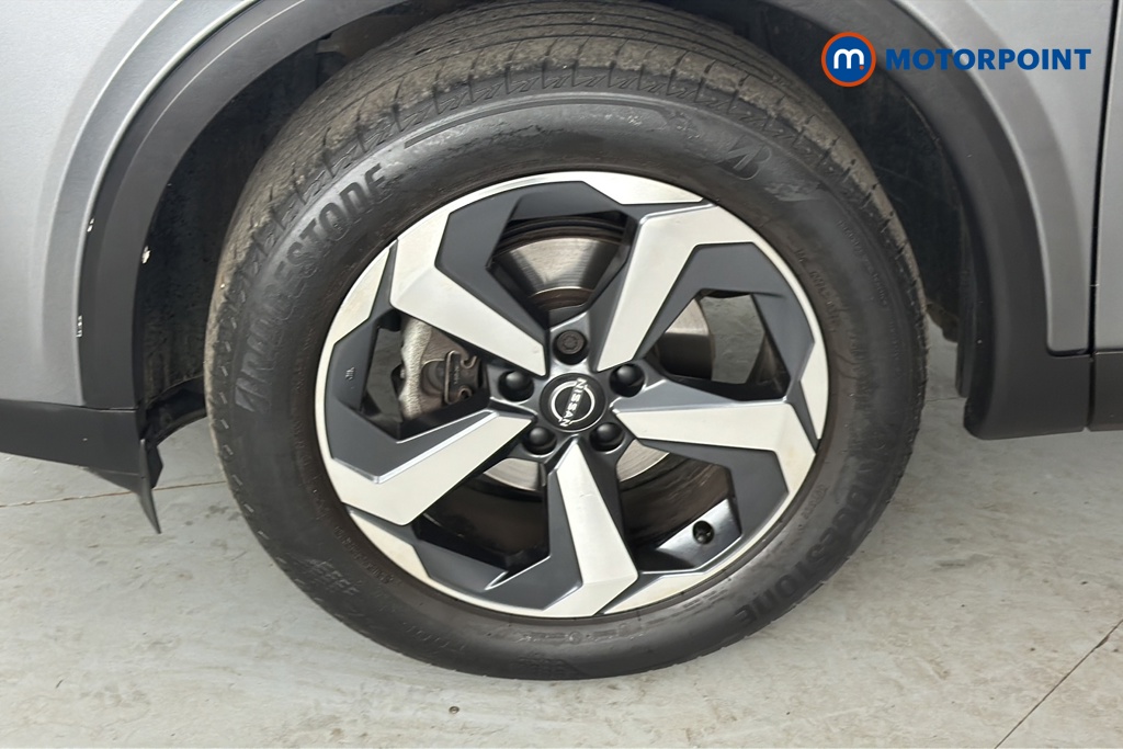 Nissan Qashqai N-Connecta Automatic Petrol SUV - Stock Number (1678430) - 44th supplementary image