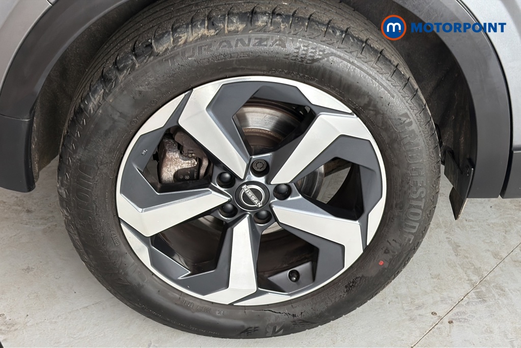 Nissan Qashqai N-Connecta Automatic Petrol SUV - Stock Number (1678430) - 46th supplementary image