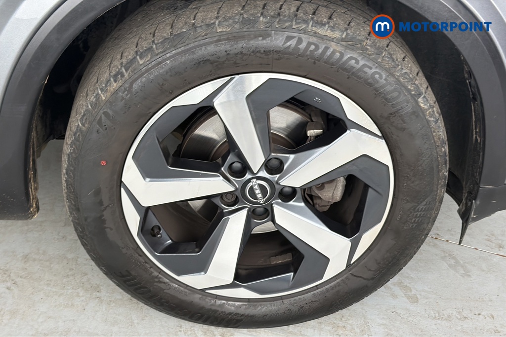 Nissan Qashqai N-Connecta Automatic Petrol SUV - Stock Number (1678430) - 47th supplementary image