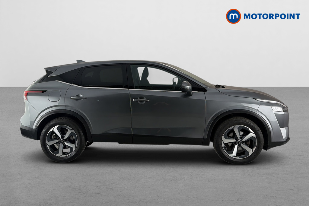 Nissan Qashqai N-Connecta Automatic Petrol SUV - Stock Number (1678430) - Passenger side
