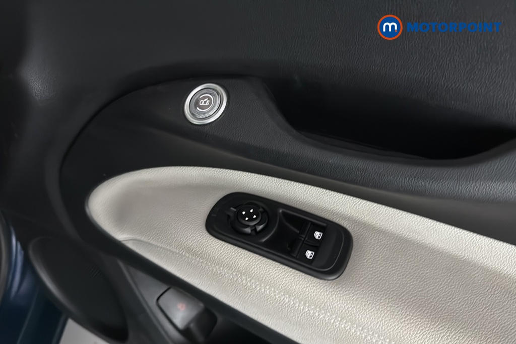 Fiat 500 La Prima Automatic Electric Convertible - Stock Number (1678615) - 19th supplementary image