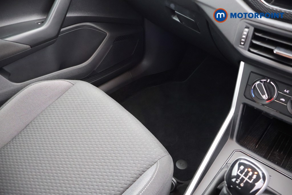 Volkswagen Polo Life Manual Petrol Hatchback - Stock Number (1678818) - 17th supplementary image