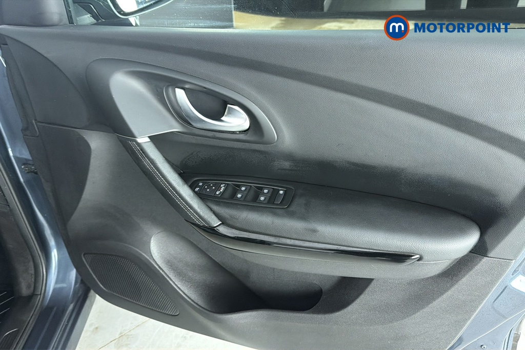 Renault Kadjar Iconic Automatic Petrol SUV - Stock Number (1680278) - 18th supplementary image