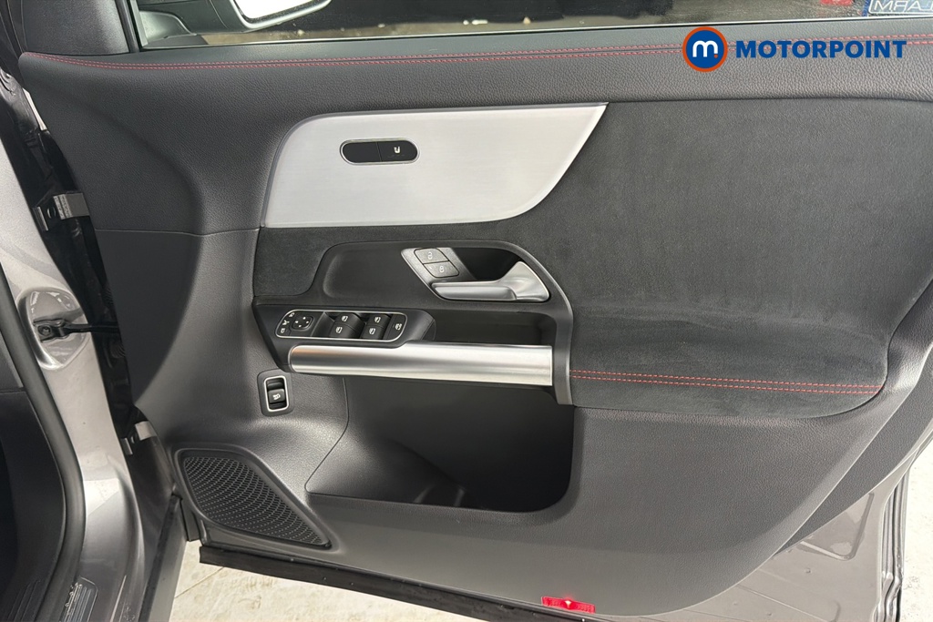 Mercedes-Benz GLA Amg Line Automatic Petrol SUV - Stock Number (1680392) - 18th supplementary image