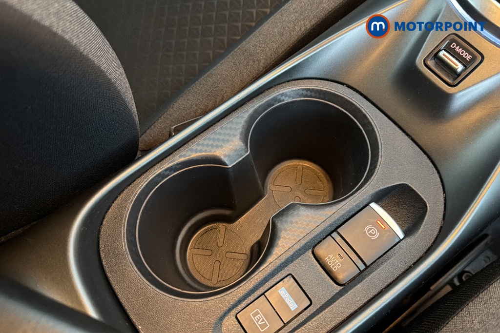 Nissan Juke N-Connecta Automatic Petrol-Electric Hybrid SUV - Stock Number (1681003) - 16th supplementary image