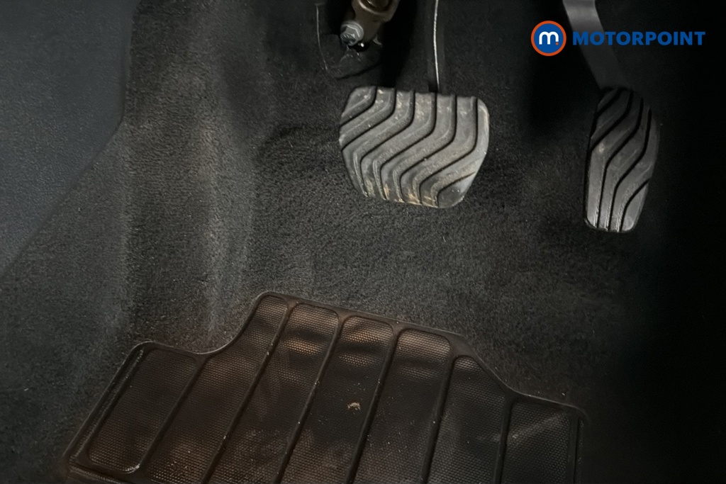 Nissan Juke N-Connecta Automatic Petrol-Electric Hybrid SUV - Stock Number (1681003) - 24th supplementary image