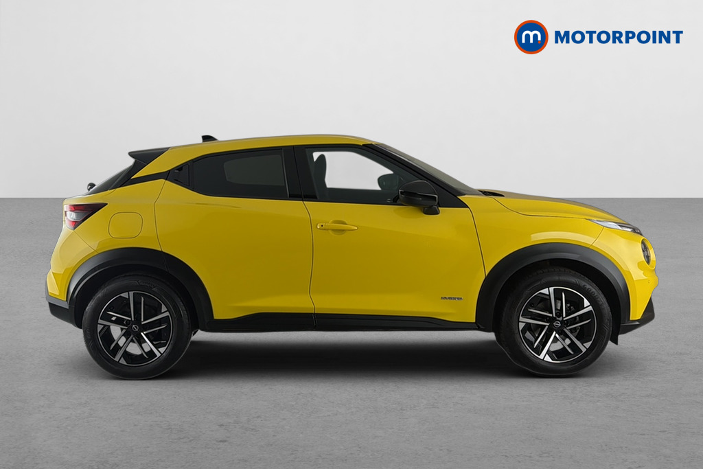 Nissan Juke N-Connecta Automatic Petrol-Electric Hybrid SUV - Stock Number (1681003) - Passenger side