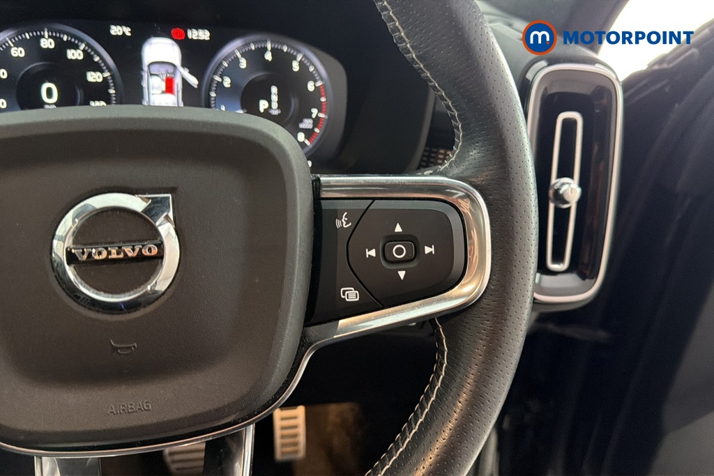 Volvo Xc40 R Design Pro Automatic Petrol SUV - Stock Number (1681109) - 4th supplementary image