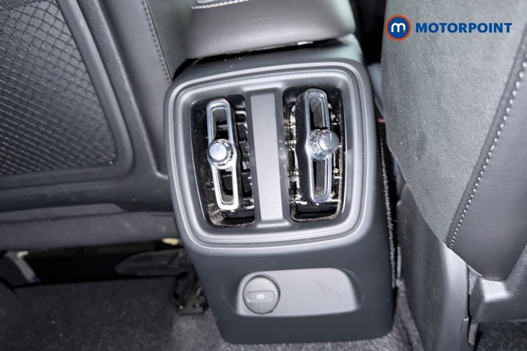Volvo Xc40 R Design Pro Automatic Petrol SUV - Stock Number (1681109) - 28th supplementary image