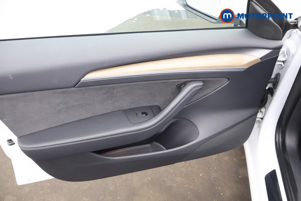 Tesla Model 3 Long Range Automatic Electric Saloon - Stock Number (1681141) - 29th supplementary image
