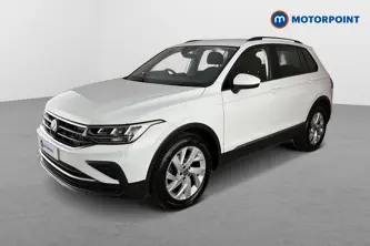 Volkswagen Tiguan Life Automatic Petrol SUV - Stock Number (1681210) - Passenger side front corner