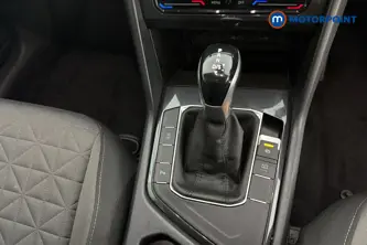 Volkswagen Tiguan Life Automatic Petrol SUV - Stock Number (1681210) - 6th supplementary image