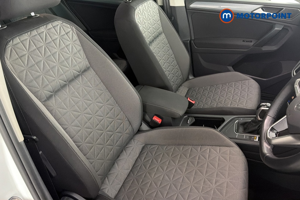 Volkswagen Tiguan Life Automatic Petrol SUV - Stock Number (1681210) - 9th supplementary image
