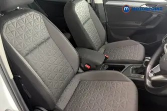 Volkswagen Tiguan Life Automatic Petrol SUV - Stock Number (1681210) - 9th supplementary image