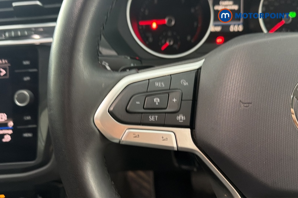 Volkswagen Tiguan Life Automatic Petrol SUV - Stock Number (1681210) - 21st supplementary image