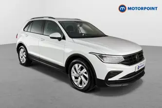 Volkswagen Tiguan Life Automatic Petrol SUV - Stock Number (1681210) - Drivers side front corner