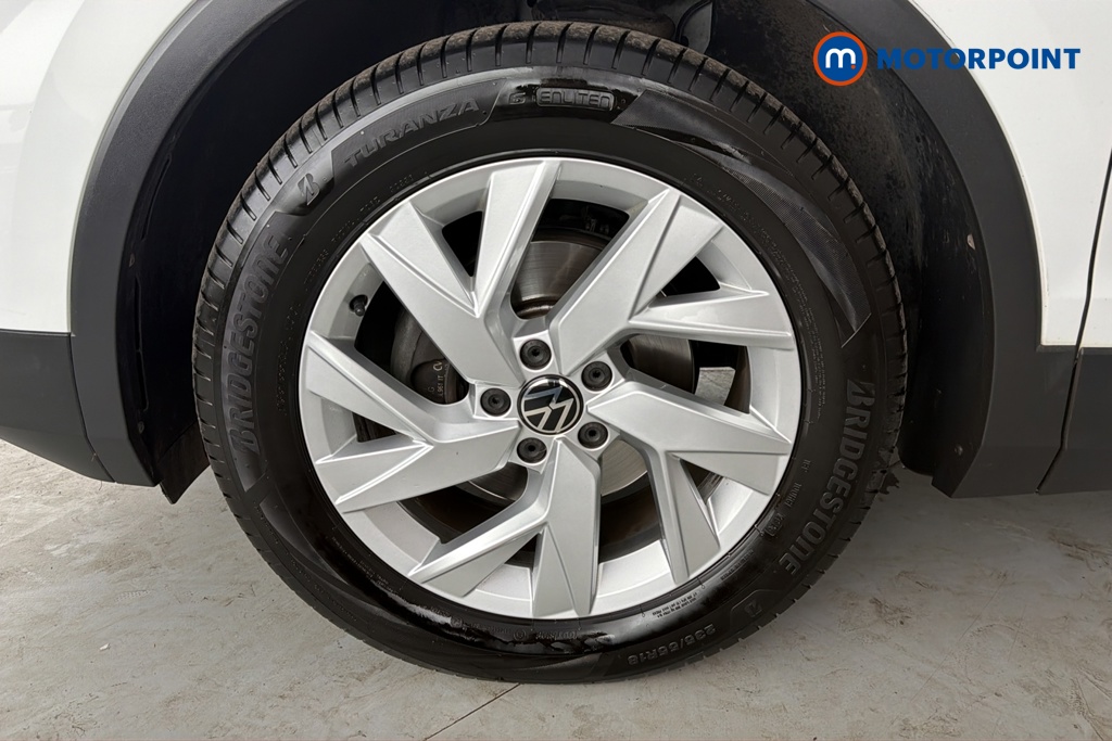 Volkswagen Tiguan Life Automatic Petrol SUV - Stock Number (1681210) - 38th supplementary image